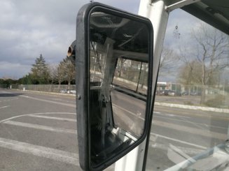 Trator de reboque Charlatte T135