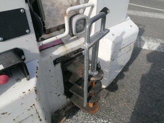 Trator de reboque Charlatte T135
