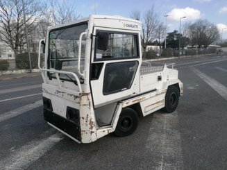 Trator de reboque Charlatte T135