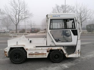 Trator de reboque Charlatte T135