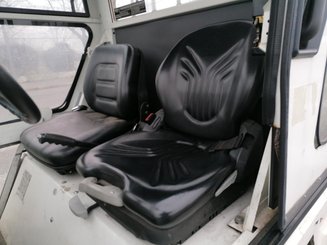 Trator de reboque Charlatte T135