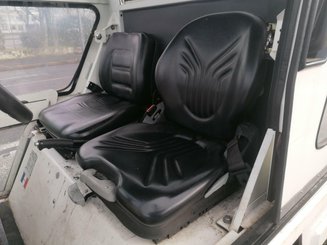 Trator de reboque Charlatte T135