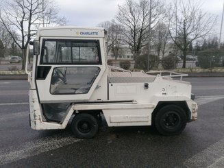 Trator de reboque Charlatte T135