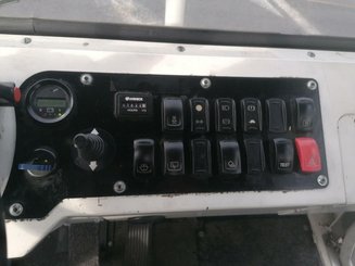 Trator de reboque Charlatte T135