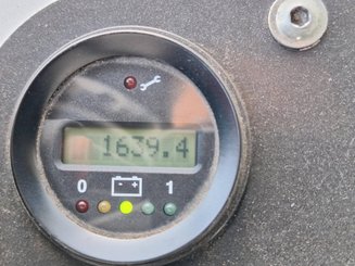 Trator de reboque Charlatte T135