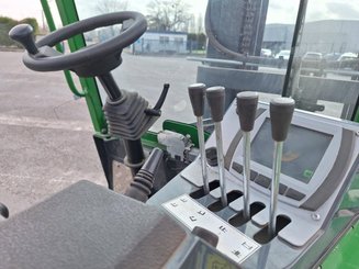 Empilhador multidireccional Combilift CBE2500