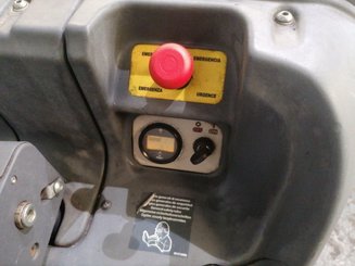 Porta-paletes eléctrico com condutor a pé OMG 316KN-M - 4