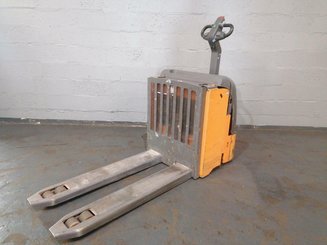 Porta-paletes eléctrico com condutor a pé OMG 316KN-M - 1