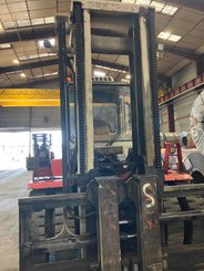 Carreta elevadora a diesel Svetruck 1612038