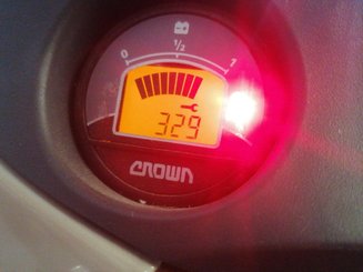 Porta-paletes eléctrico com condutor a pé Crown WP3020