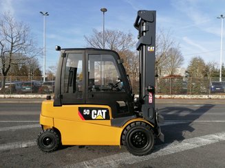 Empilhador de contrapeso 4 rodas Caterpillar EP50 - 3
