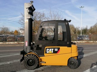 Empilhador de contrapeso 4 rodas Caterpillar EP50 - 5