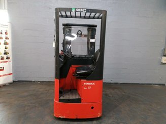 Stacker com condutor sentado Fenwick L12