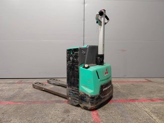 Porta-paletes eléctrico com condutor a pé Mitsubishi PBP16N2 - ACCOMPAGNANT