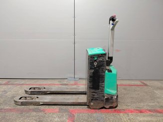 Porta-paletes eléctrico com condutor a pé Mitsubishi PBP16N2 - ACCOMPAGNANT