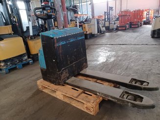 Porta-paletes eléctrico com condutor a pé Heli CBD20-150 - 1