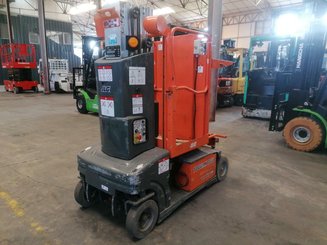 Plataforma com mastro vertical JLG TOUCAN DUO