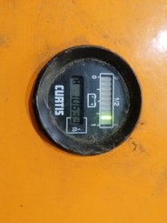 Porta-paletes eléctrico com condutor a pé OMG 330K - 10