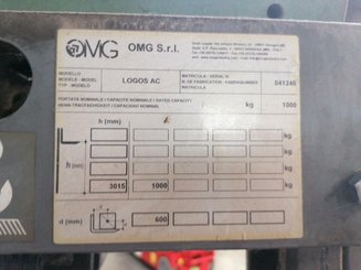 Stacker com condutor a pé OMG LOGOS AC