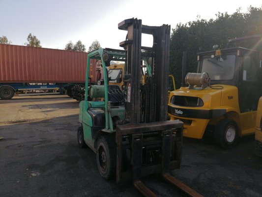 Empilhador de contrapeso 4 rodas Caterpillar GP30N - 1
