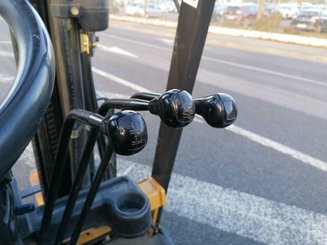 Empilhador de contrapeso 4 rodas Caterpillar EC25