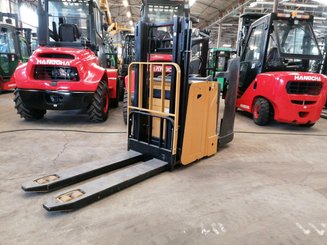Stacker Hyster P2.0SD - 1