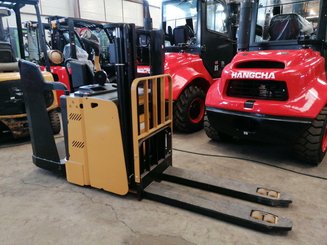Stacker Hyster P2.0SD - 1