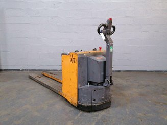 Porta-paletes eléctrico com condutor a pé OMG 330K