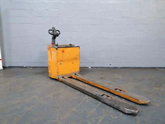 Porta-paletes eléctrico com condutor a pé OMG 330K