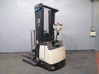 Levantador com braços circundantes Crown SHR5520-1.1