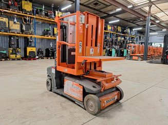 Plataforma com mastro vertical JLG TOUCAN DUO