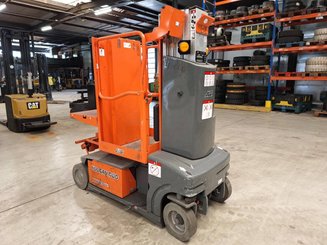 Plataforma com mastro vertical JLG TOUCAN DUO