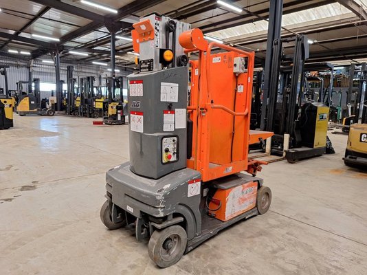 Plataforma com mastro vertical JLG TOUCAN DUO - 1