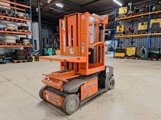 Plataforma com mastro vertical JLG TOUCAN DUO