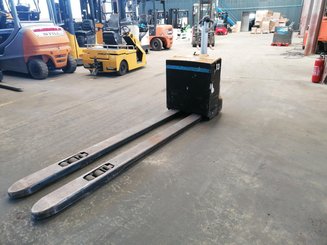 Porta-paletes eléctrico com condutor a pé Caterpillar NPP20N2