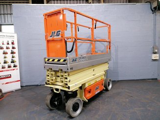 Elevadores de tesoura JLG 2030ES