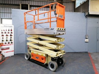 Elevadores de tesoura JLG 2030ES