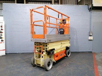 Elevadores de tesoura JLG 2030ES
