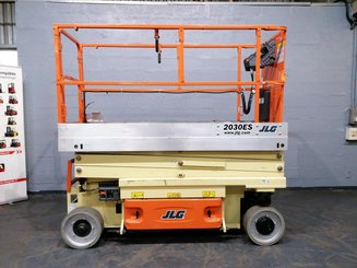 Elevadores de tesoura JLG 2030ES