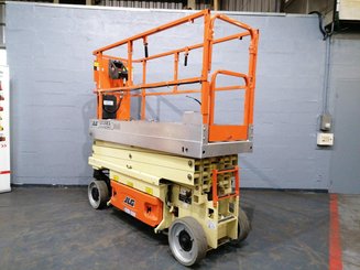 Elevadores de tesoura JLG 2030ES