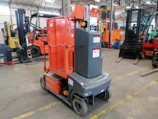 Plataforma com mastro vertical JLG TOUCAN DUO