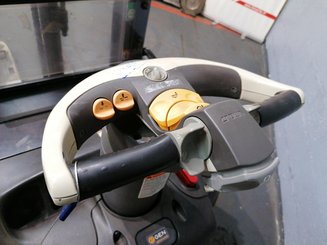 Levantador com plataforma dobrável Crown DT3040