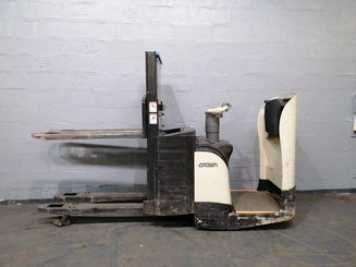 Levantador com plataforma dobrável Crown DT3040