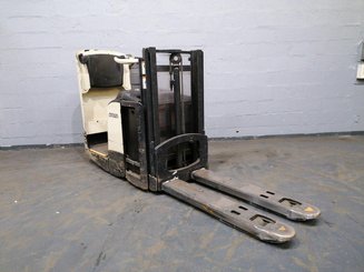 Levantador com plataforma dobrável Crown DT3040