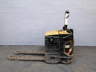 Porta-paletes eléctrico com condutor transportado Caterpillar NPV20N2 - 5
