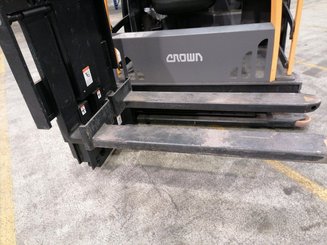 Empilhador trilateral combi Crown TSP6500-1,25 - 9