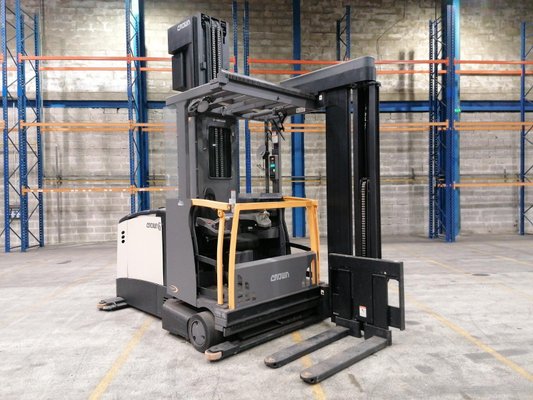 Empilhador trilateral combi Crown TSP6500-1,25 - 1