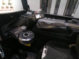 Empilhador retráctil Caterpillar NR20N2H