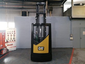 Empilhador retráctil Caterpillar NR20N2H