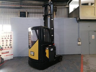 Empilhador retráctil Caterpillar NR20N2H